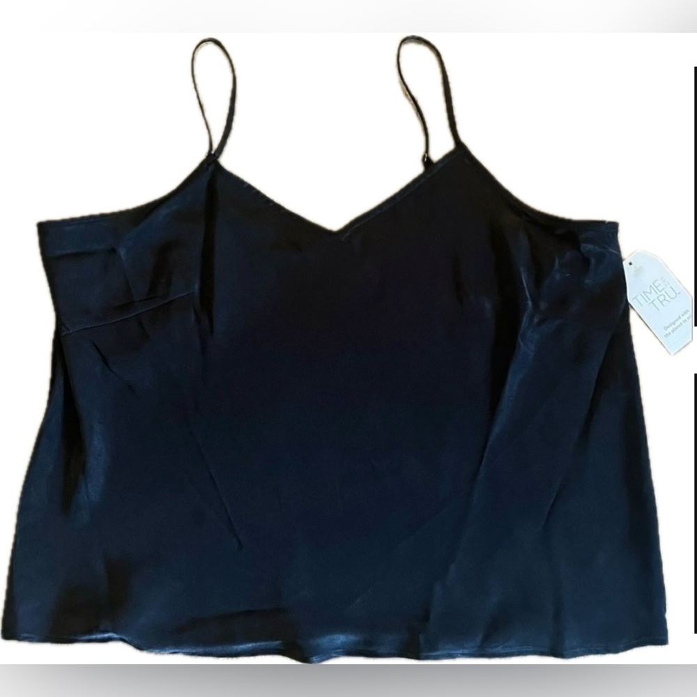 Woven dressy Camisole. New with tags. Women’s size XXL (20)